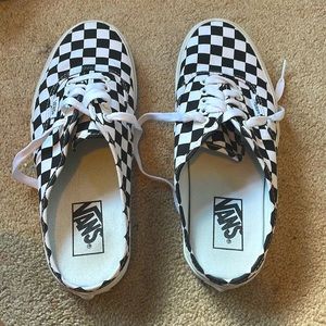 vans size 9 black and white checkered board